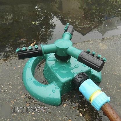 Verstellbarer Garten Sprinkler – Effiziente Rasenbewässerung mit 360° Sprühfunktion