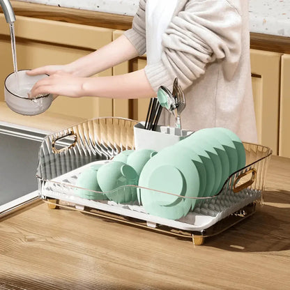Abtropfgestell für Geschirr mit Abfluss und Modernem Design