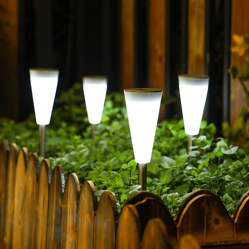 Solar LED Gartenleuchte Mit Farbwechsel – Dekorative Außenbeleuchtung für Blumenbeete Und Wege