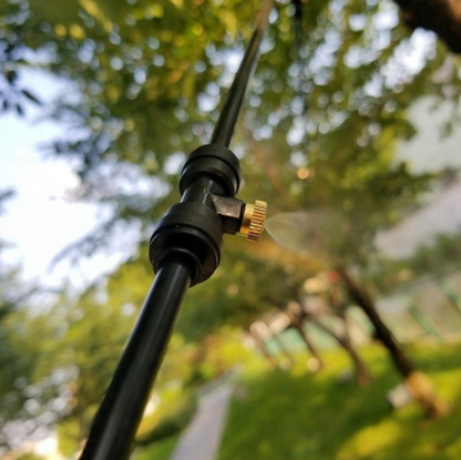 Bewässerungssystem für den Garten – Tropfbewässerung Kit mit Einstellbarem Sprühkopf und Zubehör