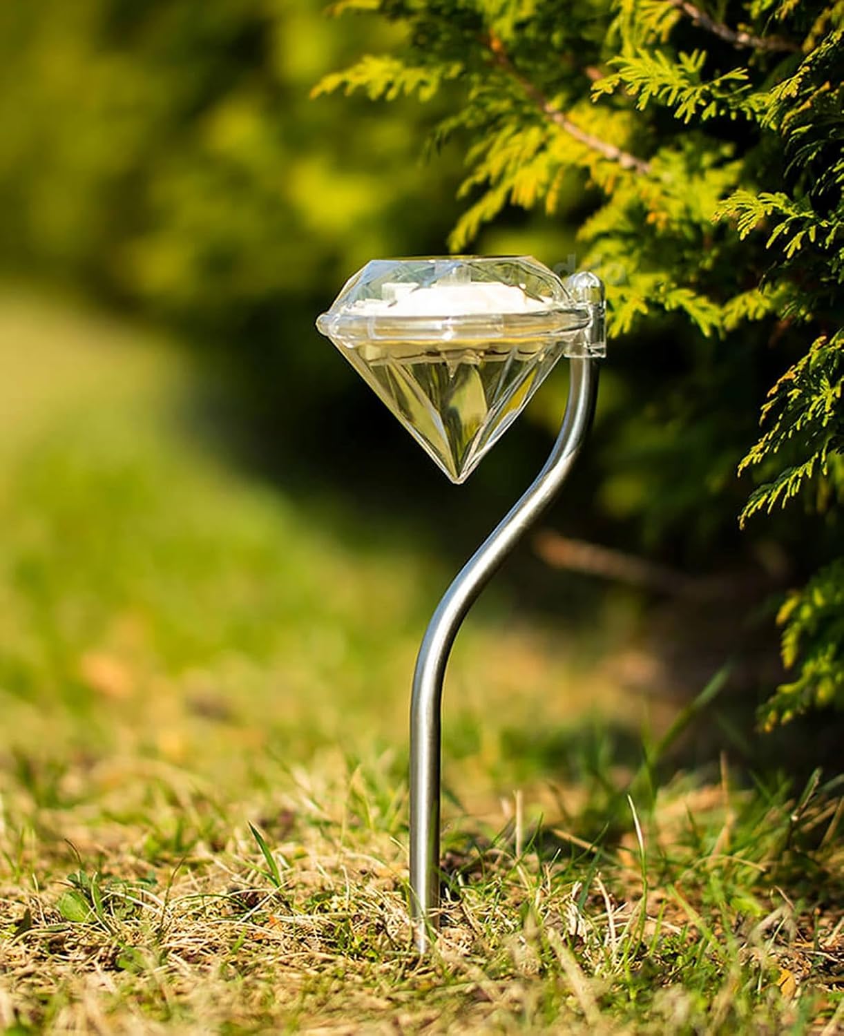 Solar Gartenleuchte in Diamantform – LED Lampen für den Außenbereich zur Dekoration und Beleuchtung