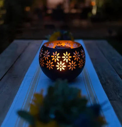 Blumenmuster Kerzenlampe – Dekorative LED Tischlampe für Stilvolle Beleuchtung