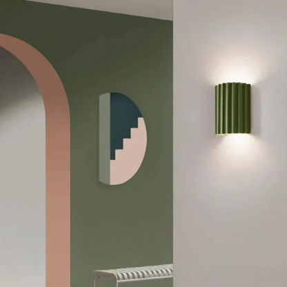 Zeitgemäße Wandlampe Aus Harz